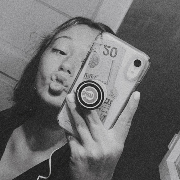 Meet your Posher, Brooklynn - Picture 3 of 4